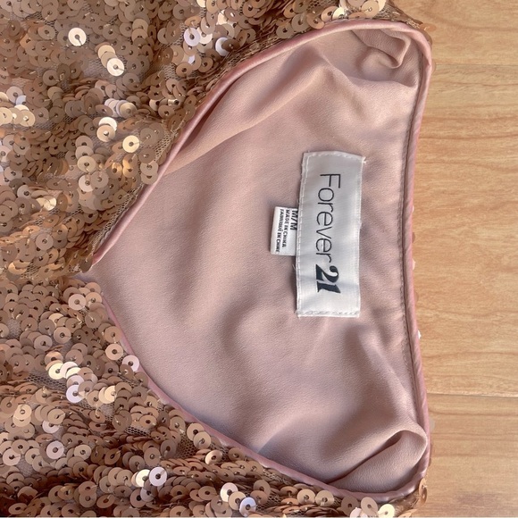 Forever 21 Girls Rose Gold Sequin Festive Jacket Size Medium (10). - Picture 3 of 7